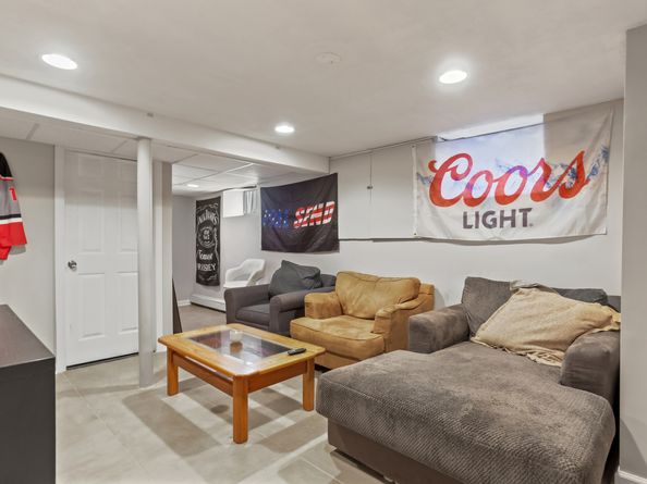 65 Dobson Street, Bridgeport CT 06606