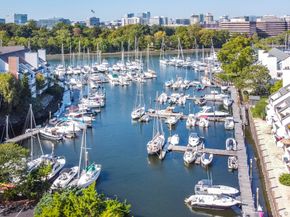 105 Harbor Drive APT 106, Stamford CT 06902