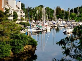 105 Harbor Drive APT 106, Stamford CT 06902