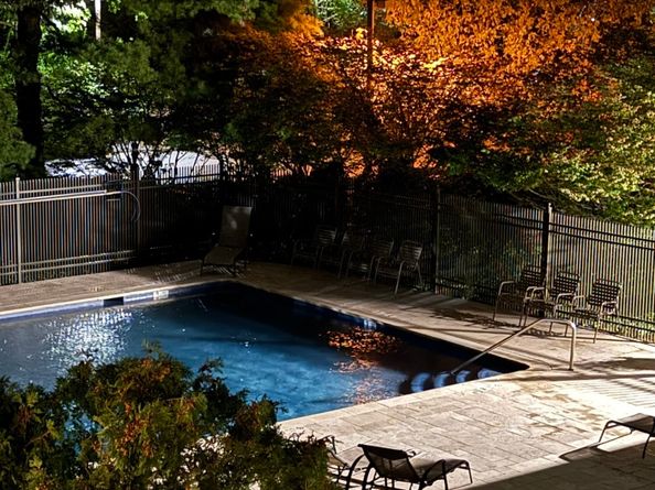 105 Harbor Drive APT 106, Stamford CT 06902
