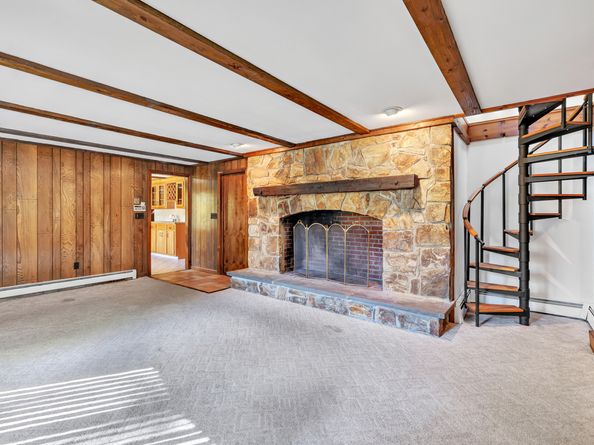 65 Cloverdale Avenue, Shelton CT 06484