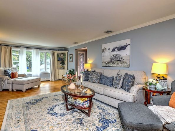 120 Bittersweet Lane, Stratford CT 06614