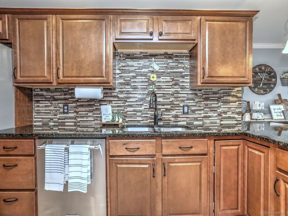 120 Bittersweet Lane, Stratford CT 06614