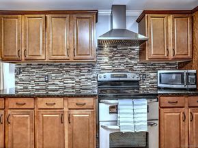 120 Bittersweet Lane, Stratford CT 06614