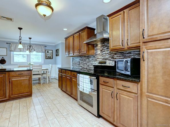 120 Bittersweet Lane, Stratford CT 06614