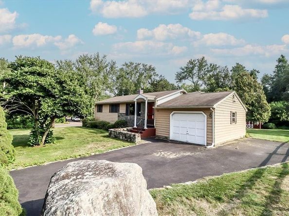 12 Wiltan Drive, Monroe CT 06468