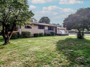 12 Wiltan Drive, Monroe CT 06468