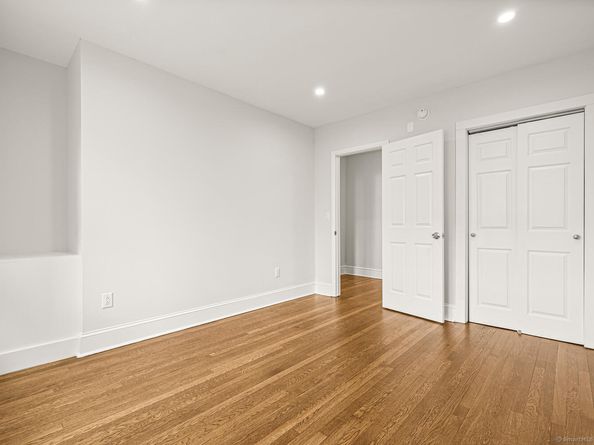 21 Holcomb Avenue, Stamford CT 06906