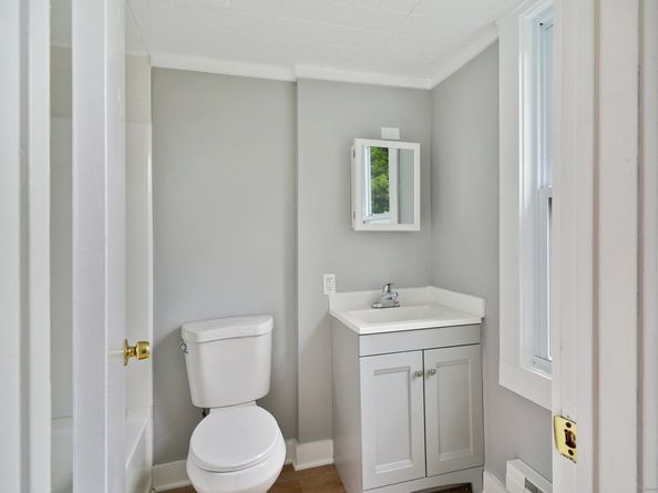 21 Holcomb Avenue, Stamford CT 06906