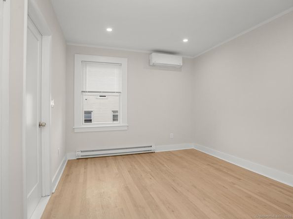 21 Holcomb Avenue, Stamford CT 06906