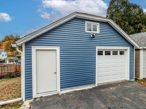 62 Davis Street, Danbury CT 06810