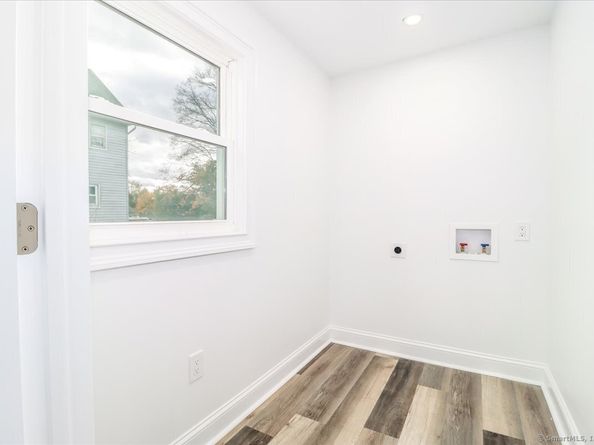 62 Davis Street, Danbury CT 06810