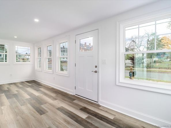 62 Davis Street, Danbury CT 06810