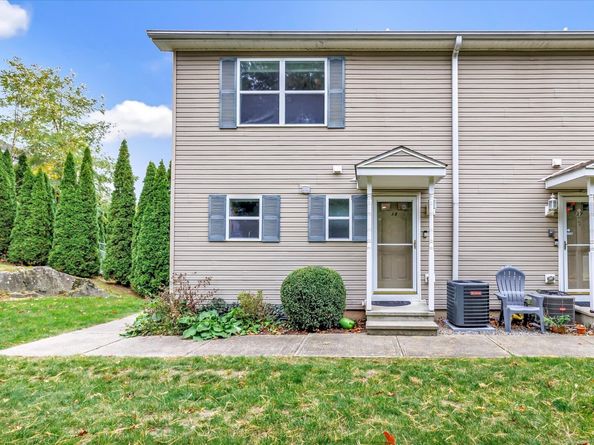 5 Rockland Road APT A8, Norwalk CT 06854