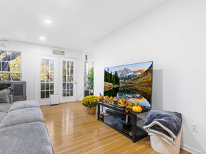 302 Lexington Boulevard 302, Bethel CT 06801