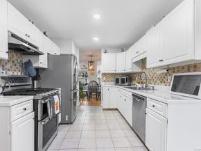 302 Lexington Boulevard 302, Bethel CT 06801