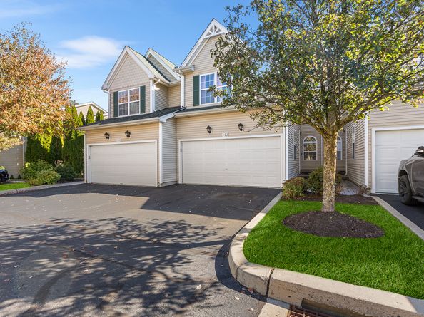 302 Lexington Boulevard 302, Bethel CT 06801