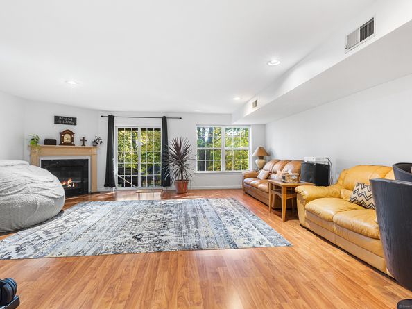 302 Lexington Boulevard 302, Bethel CT 06801