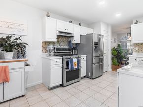 302 Lexington Boulevard 302, Bethel CT 06801