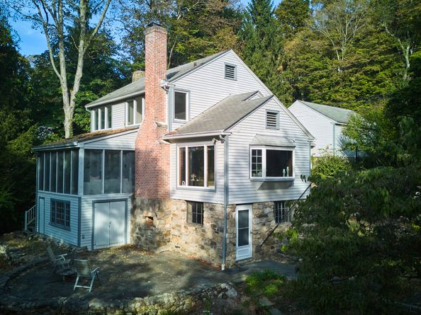 136 Lyons Plain Road, Weston CT 06883