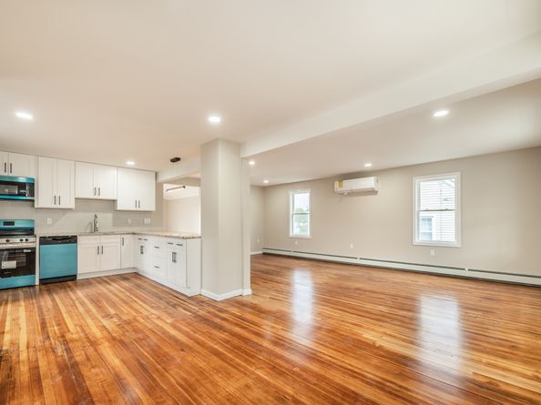 123 Klondike Street, Stratford CT 06614