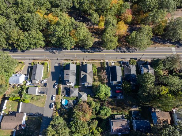 760 Howe Avenue, Shelton CT 06484