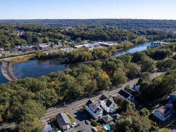 760 Howe Avenue, Shelton CT 06484