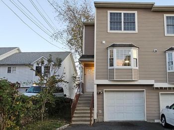 78 Lee Avenue