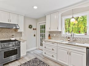 477 Newtown Turnpike, Redding CT 06896
