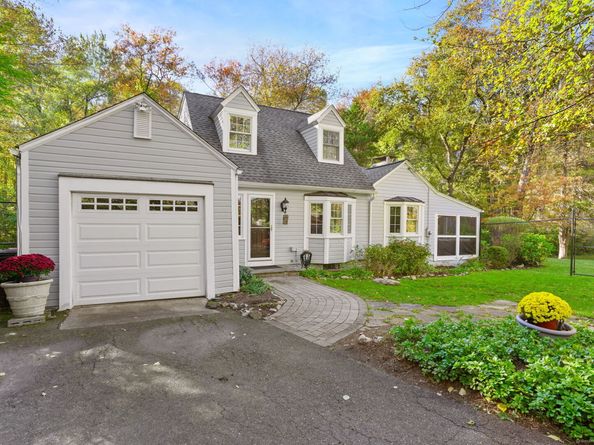 477 Newtown Turnpike, Redding CT 06896