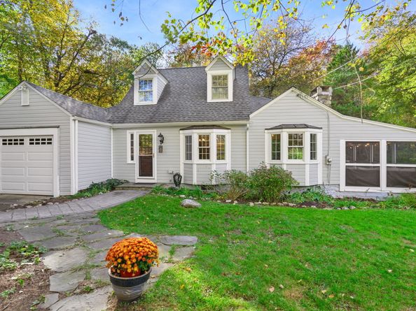 477 Newtown Turnpike, Redding CT 06896