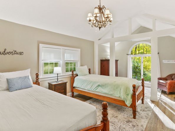 477 Newtown Turnpike, Redding CT 06896