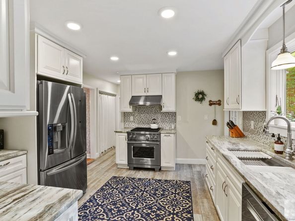 477 Newtown Turnpike, Redding CT 06896