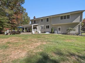 10 Buckboard Ridge, Bethel CT 06801