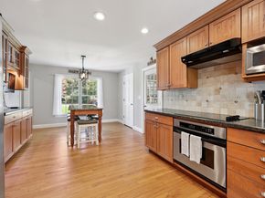 10 Buckboard Ridge, Bethel CT 06801