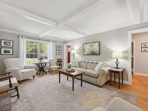 10 Buckboard Ridge, Bethel CT 06801