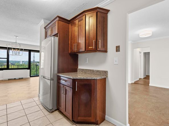 44 Strawberry Hill Avenue 5L, Stamford CT 06902