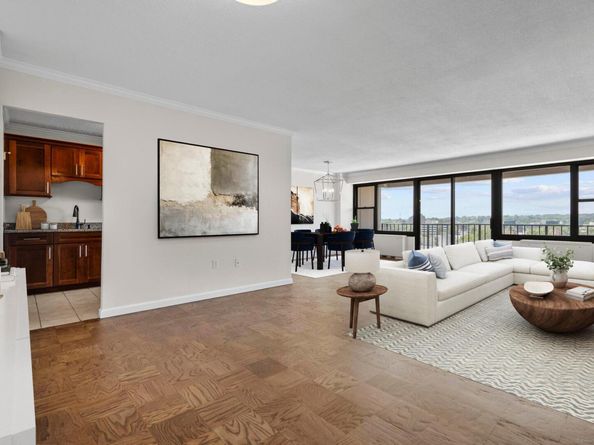 44 Strawberry Hill Avenue 5L, Stamford CT 06902
