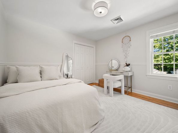 6 Saugatuck Ridge Road, Danbury CT 06810