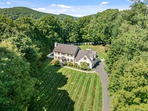 6 Saugatuck Ridge Road, Danbury CT 06810