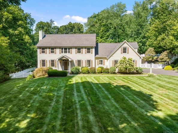 6 Saugatuck Ridge Road, Danbury CT 06810