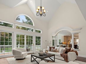 113 Skyview Lane, New Canaan CT 06840