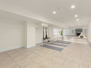 113 Skyview Lane, New Canaan CT 06840