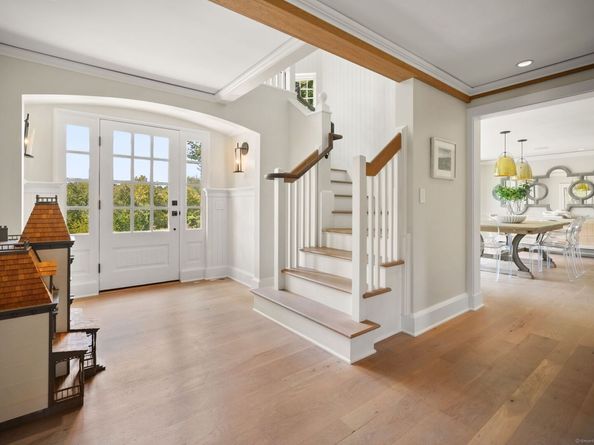2281 Redding Road, Fairfield CT 06824