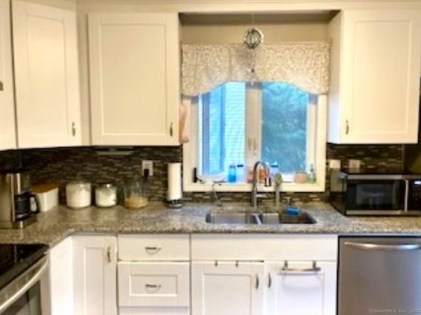 19 Colony Street, Shelton CT 06484