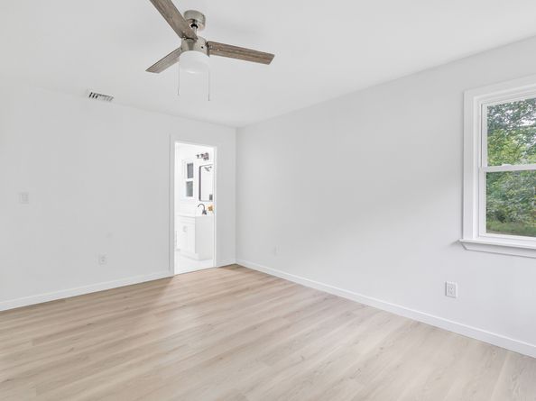 275 Dayton Road, Trumbull CT 06611