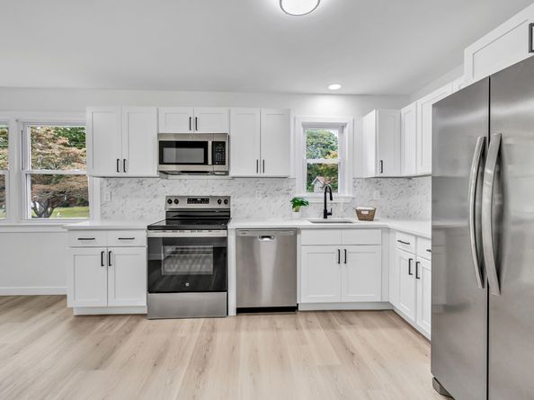 275 Dayton Road, Trumbull CT 06611