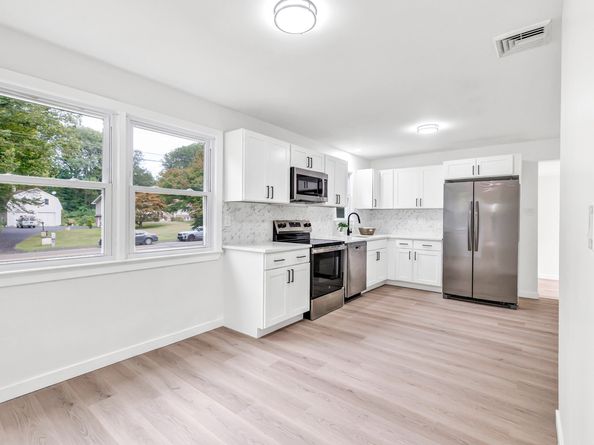 275 Dayton Road, Trumbull CT 06611
