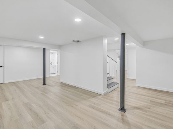 275 Dayton Road, Trumbull CT 06611