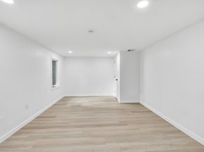 275 Dayton Road, Trumbull CT 06611